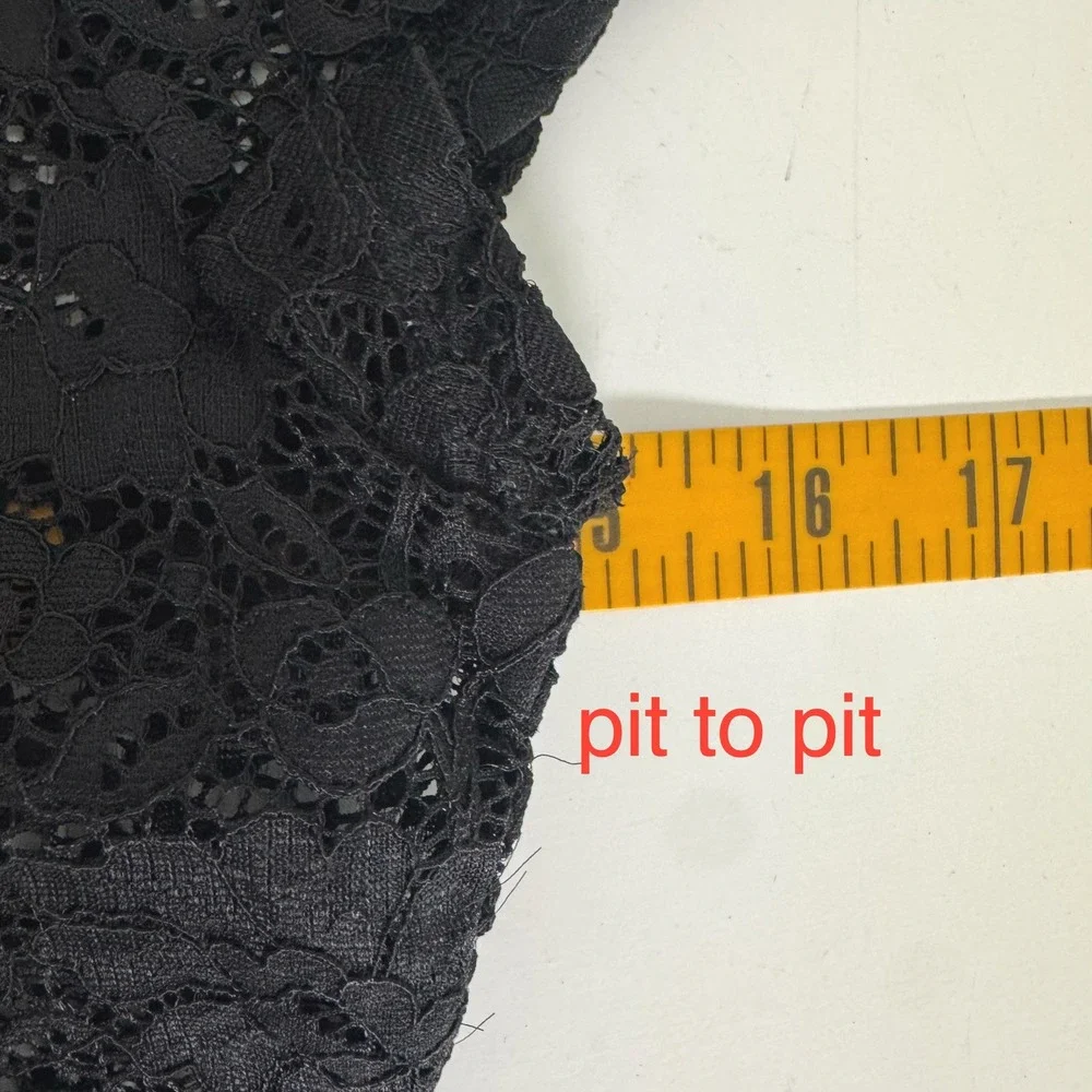 Express Lace Blouse‎ Women XS Black Mock Neck Cap Sleeve Floral Sheer Overlay